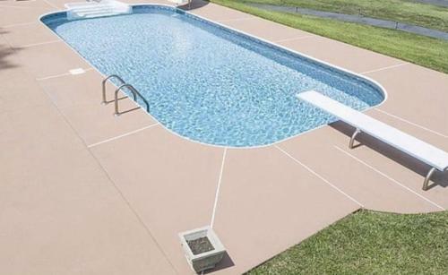 Hostal Poolhouse Cottage