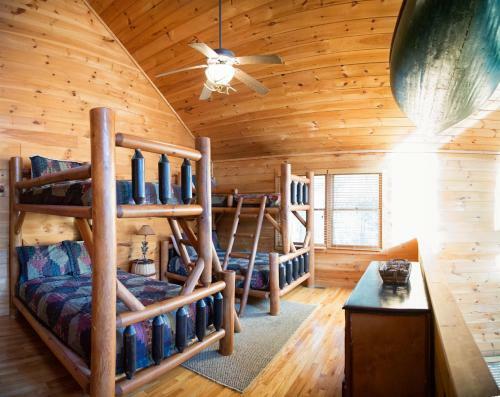Antler Lodge - Above The Rest Luxury Cabins