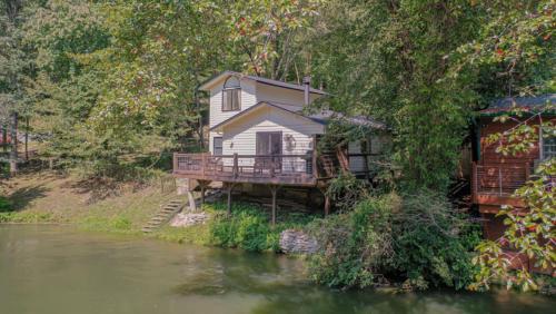 Rivers Edge By Escape To Blue Ridge
