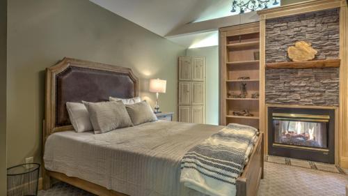 Rivers Edge By Escape To Blue Ridge