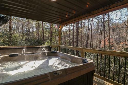 Cozy Bear Cabin #2