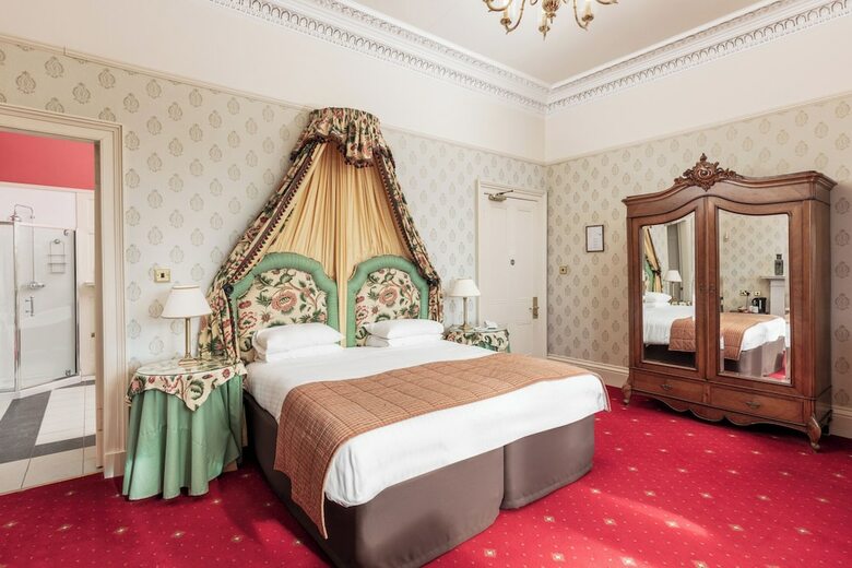 Fernhill Hotel