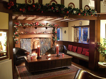Barons Court Hotel