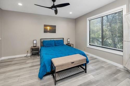Stunning - Open Concept Contemporary 2br - 2ba