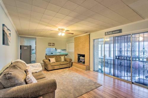 Charming Waycross Getaway With Recreation Room
