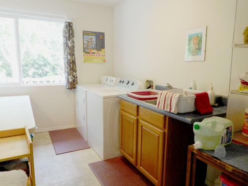 Hostal Bears' Place Guest House