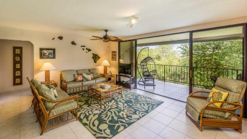 Kahaluu Bay Villas #305