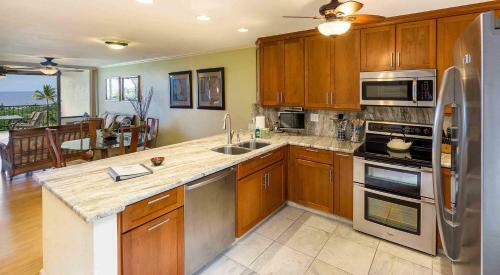 Country Club Villas #208