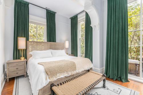 Bed & Breakfast Bellwether House