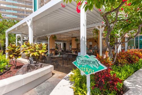 Apartamento @ Marbella Lane - Oceanview Suite Steps To Beach
