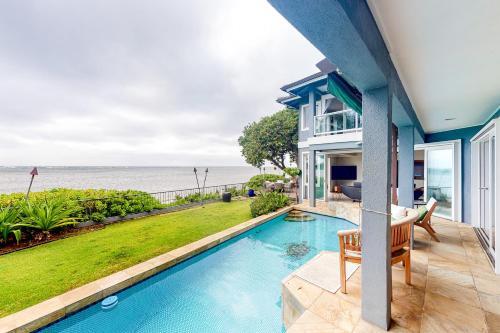 Kalanianole Estate