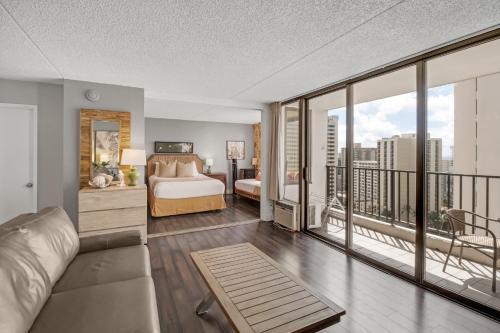 Tower 2 Suite 1904 - QP Home