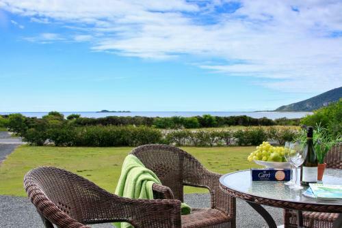 Sisters Beach Retreat
