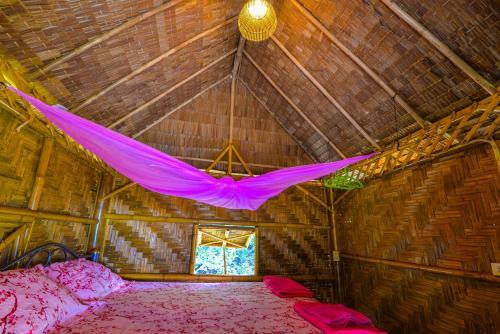 Hotel Bananas Resort & Restaurant