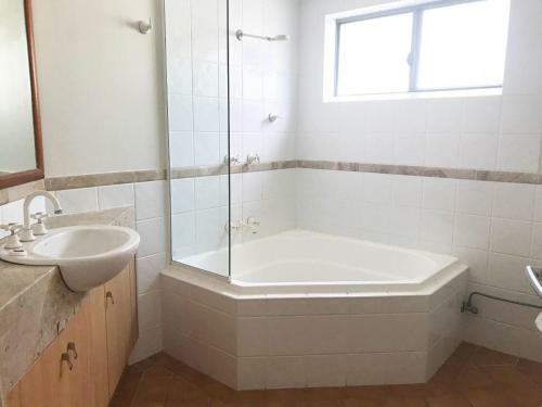 Apartamento Breakers Block 2 Unit 4
