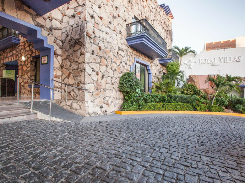 Hotel Royal Villas Resort