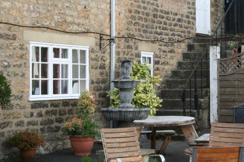 Hotel George & Dragon Inn