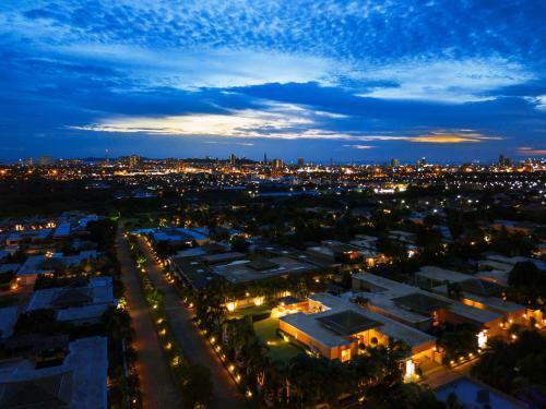 Sunset View Luxury Pool Villa 4br 8-10 Persons