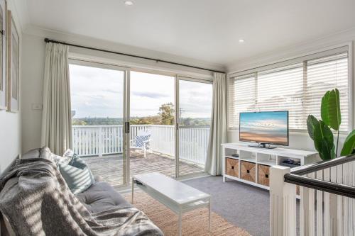 Madecomfy Premium Views, Amazing Pool At Curl Curl