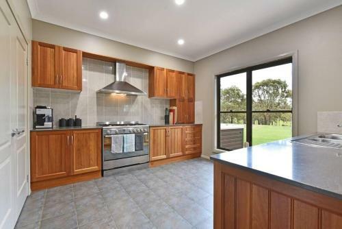 Ironstone Estate Residence