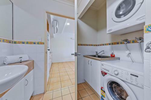 Apartamento Poolside Place