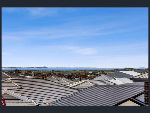 Poa Torquay Beach House 4