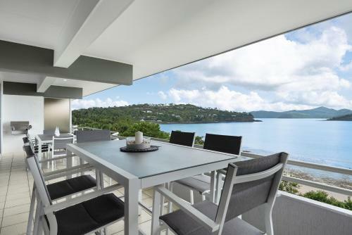 Apartamento Frangipani Beachfront Lodge 202 On Hamilton Island By Hamorent