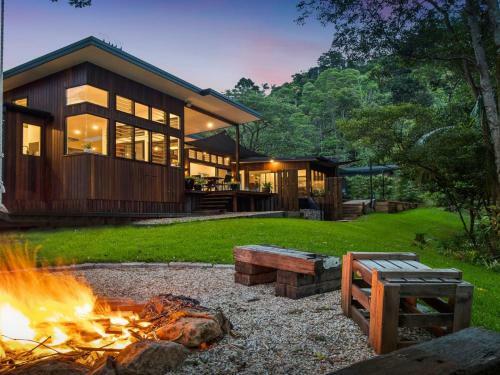 Sea Cliffs Retreat