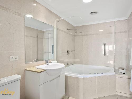 Breakwater Apartment 105