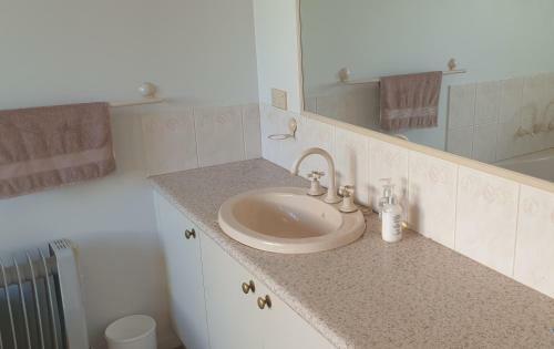 Bed & Breakfast Quiet Room Own Bathroom Golden Square