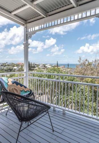Coco's - Coastal Style Beach House With Views