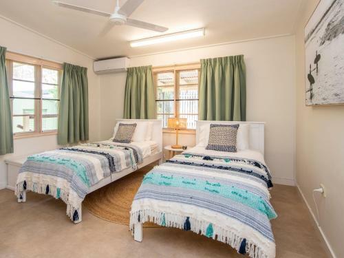 Castaway Cottage