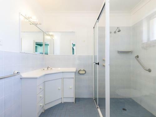 151 Sandy Point Road Large House With Waterview Air Conditioning And Wifi