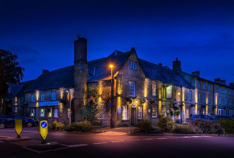 Hotel White Hart Royal