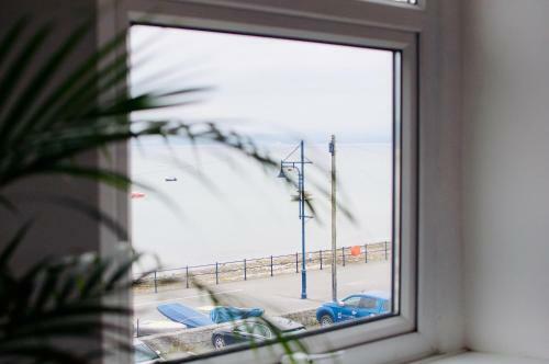 Hostal The Coast House