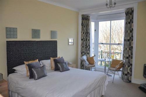 Hostal Patricks With Rooms