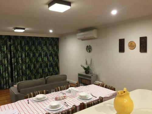 Apartamento Unique & Spacious Home Near Chadstone