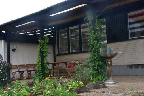 Botten V�ning I Privat Villa
