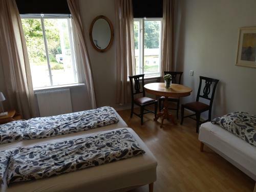 Hunnebergs G�rd Hostel & Camping