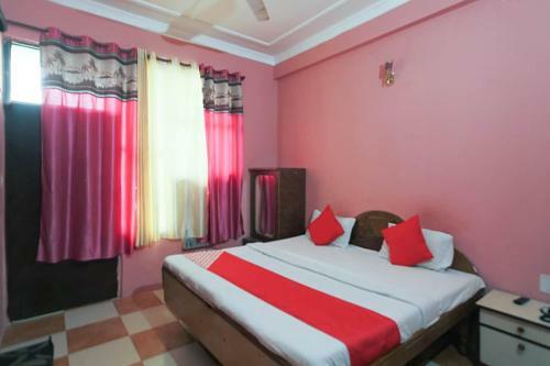 Oyo 82777 Hotel Alfa