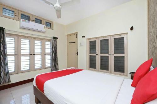 Hostal Budget Holiday Home