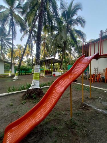 Hotel Opulence Resort, Alibaug