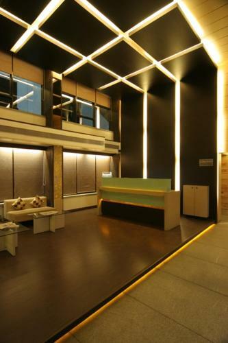 Hotel Pride Biznotel Alkapuri