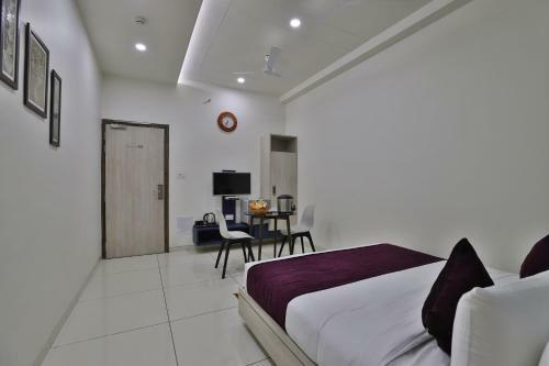 Hotel Orbit