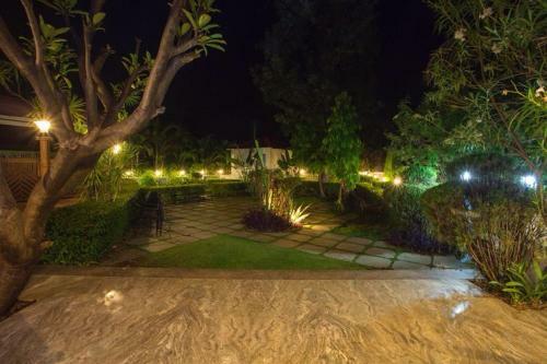 Anandvan Holiday Homes, Wai
