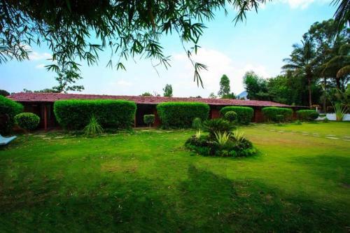 Anandvan Holiday Homes, Wai