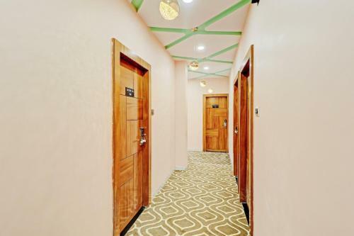 Oyo Flagship 80650 Hotel Green Way