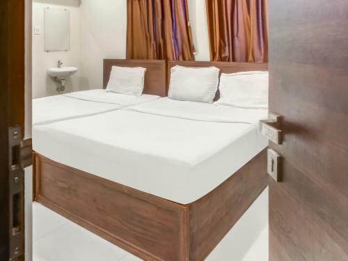 Oyo 81390 Hotel Suprabhath Grand