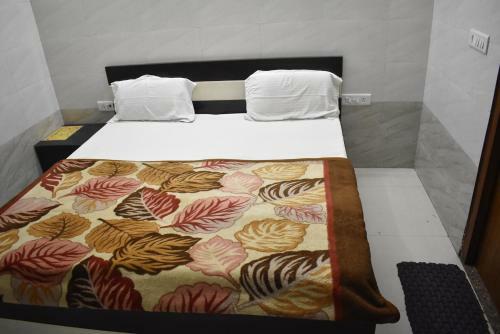 Hotel Trilok Dham By Wb Inn
