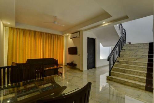 Hotel Country Inn Vrindavan